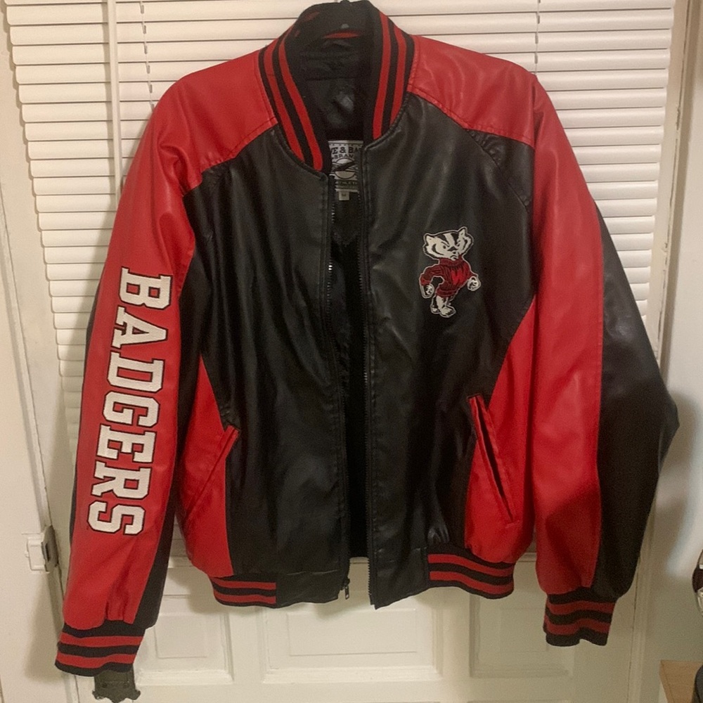 Vintage Steve and Barry’s Wisconsin badgers jacket Size Medium